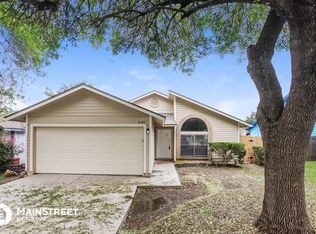 8503 Maple Ridge Dr, San Antonio, TX 78239