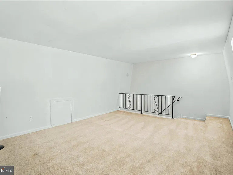 706 Andover Ct — Photo 25