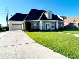 3777 Lake Lynn Dr, Gretna, LA 70056