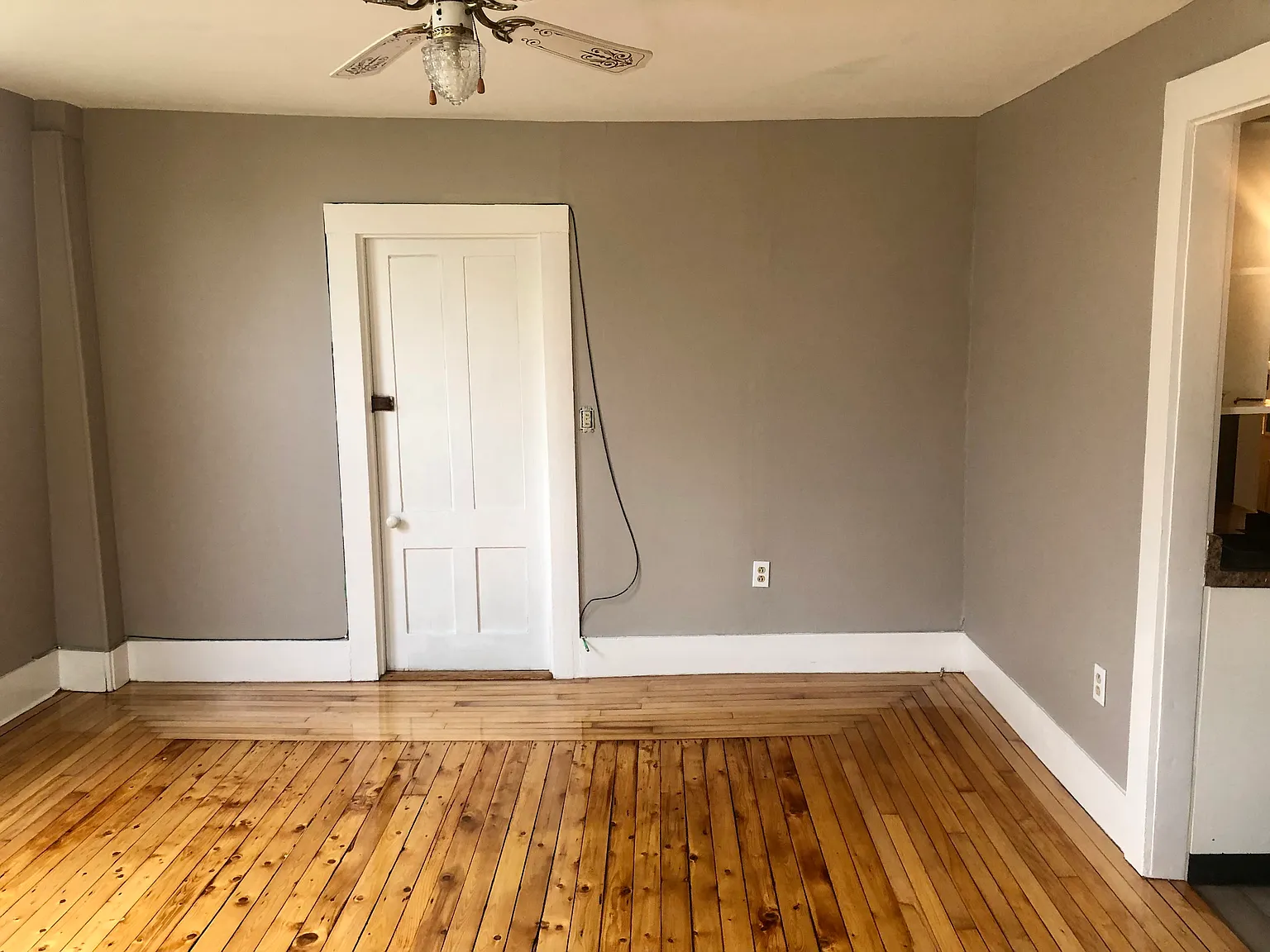 2 bed, 850 sqft, $1,550 — Photo 4