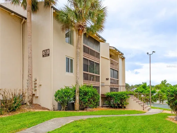 618 Orange Dr APT 216, Altamonte Springs, FL 32701