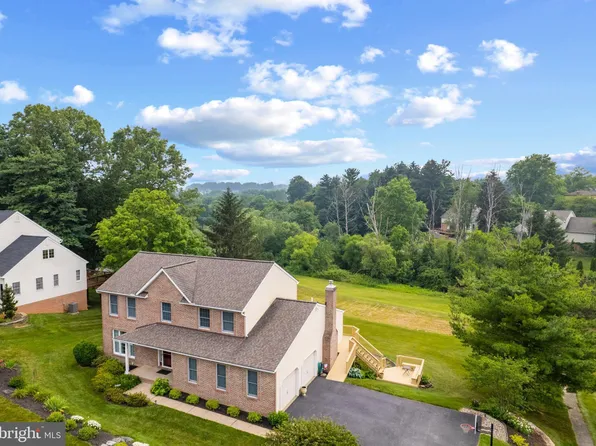 12 McCurley Dr, New Freedom, PA 17349