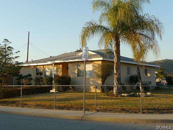 2nd image of 2115 Arroyo Dr