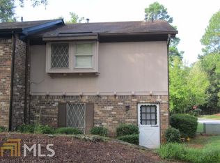 729 Garden View Dr, Stone Mountain, GA 30083