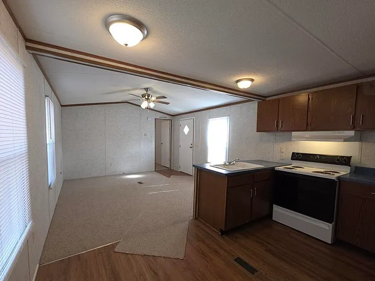 412 Oak Ridge Dr — Photo 5