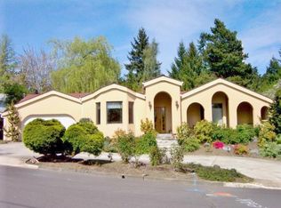 3231 SW Doschdale Dr, Portland, OR 97239