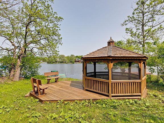 2nd image of 24089 N Forest Dr