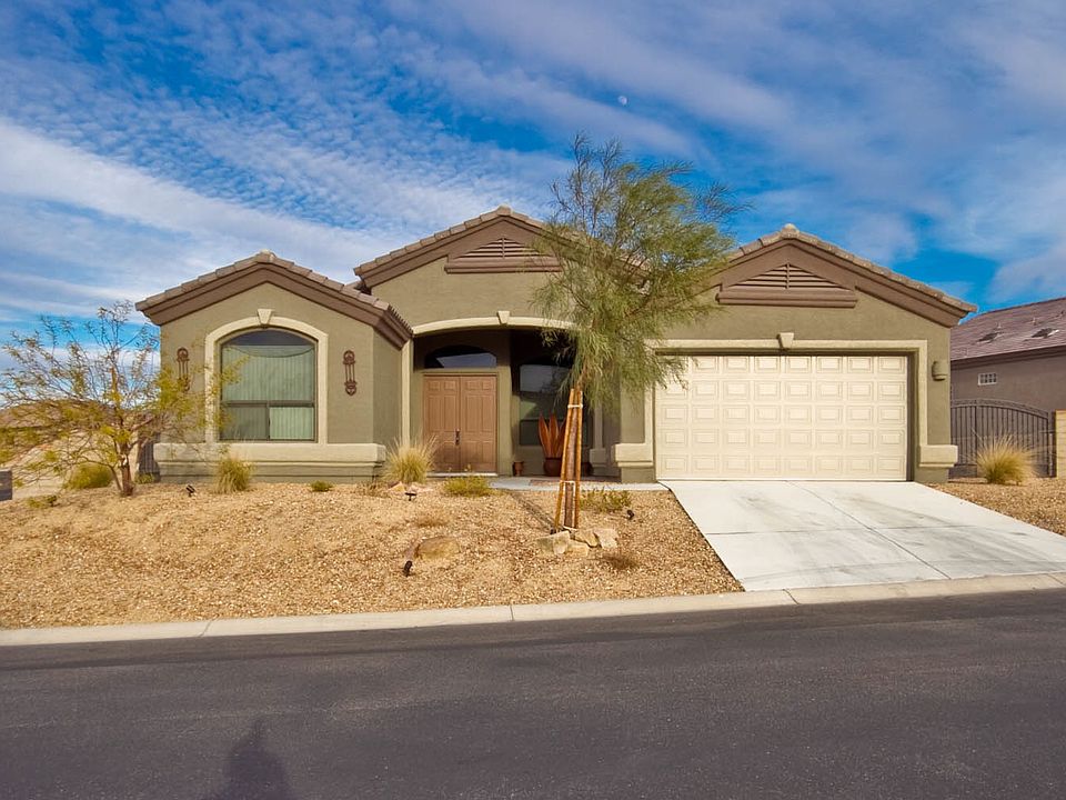 1st image of 924 Talon Pointe Dr