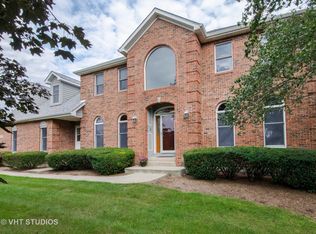 4N537 Wiltshire Ct, Wayne, IL 60184