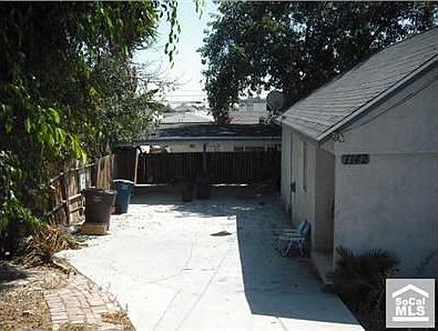 2nd image of 1142 W 119th Pl