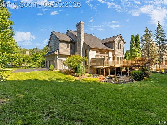 4th image of 1781 Westridge Dr