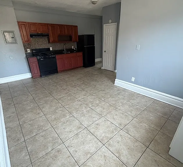 201-203 Shephard Ave #301 — Photo 4