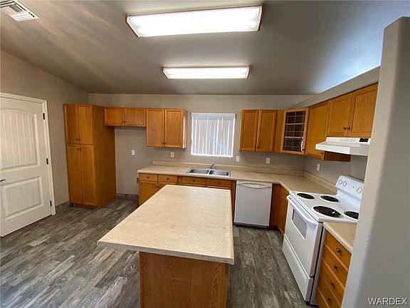 3rd image of 2724 Georgia Ave