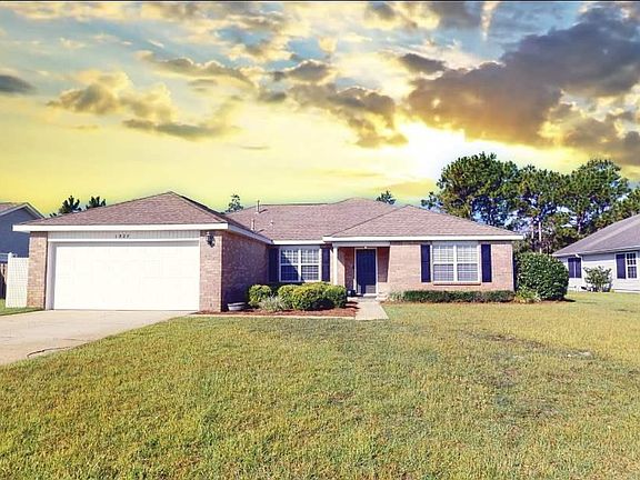 2nd image of 1827 Lighthouse Pointe Dr