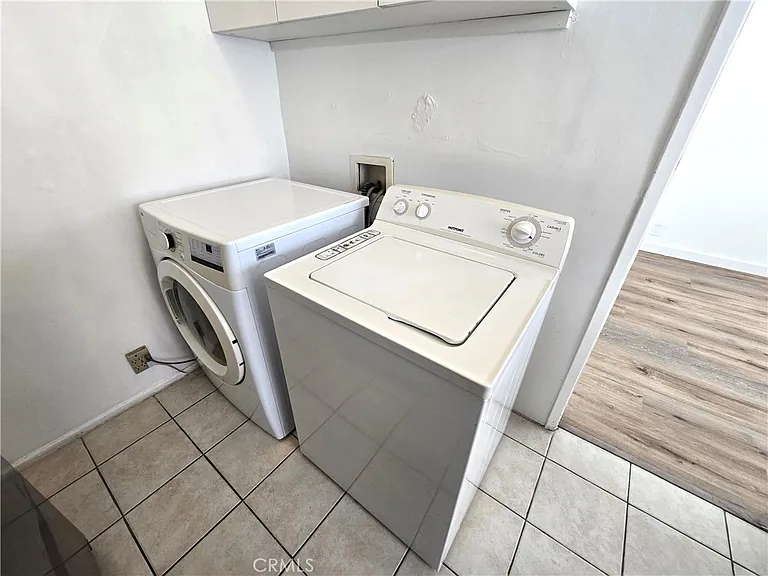 439 S Le Doux Rd #1 — Photo 11