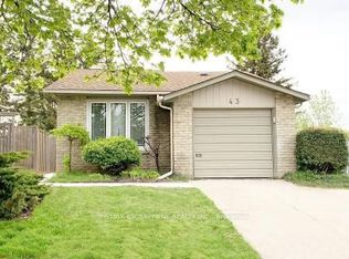 43 Kanata Cres, Brantford, ON N3R7E8