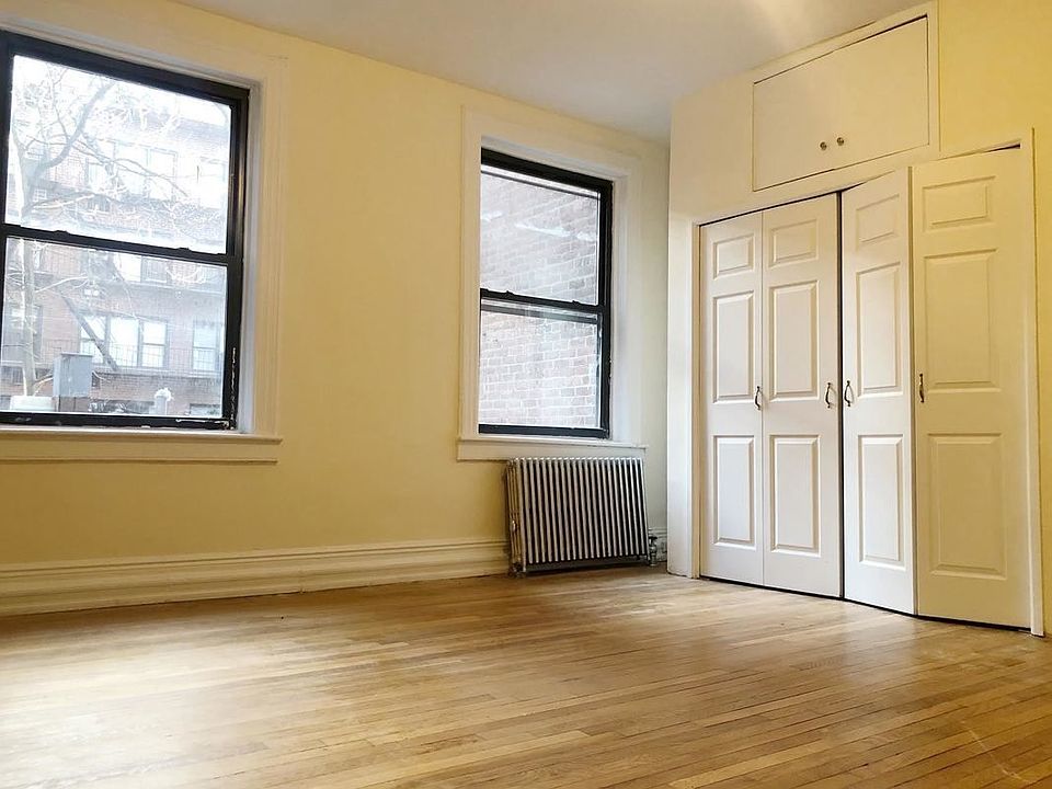 1st image of 202 W 14th St APT 1R