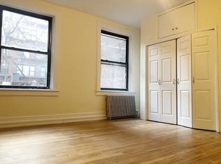 202 W 14th St APT 1R, New York, NY 10011