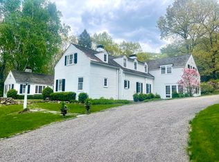 157 Centre St, Dover, MA 02030