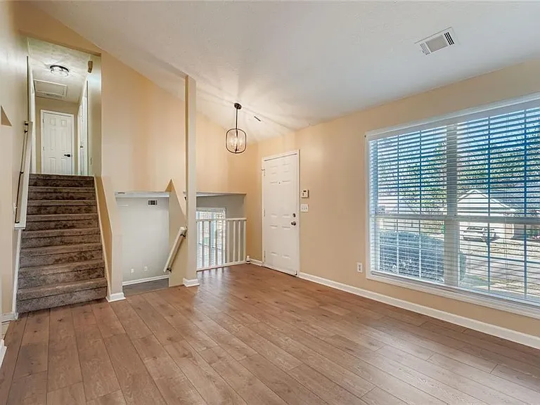 6543 Alford Way — Photo 5