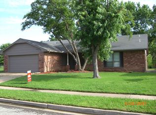 9607 E 25th St, Tulsa, OK 74129