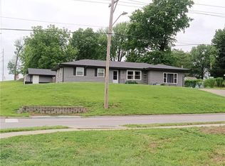 4426 Shrine Park Rd, Leavenworth, KS 66048