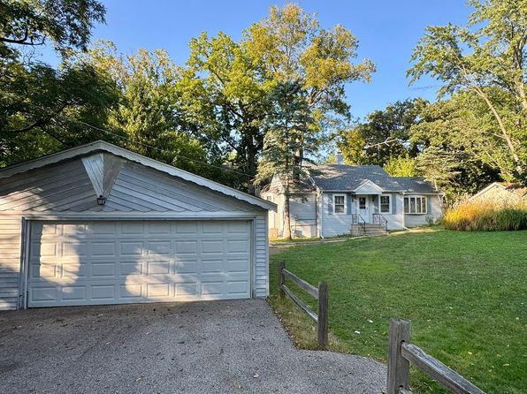 21316 W Burr Oak Ln