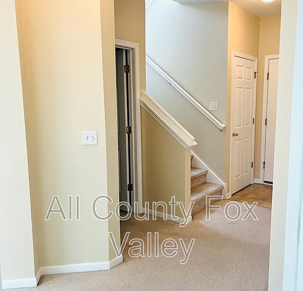 1844 Crenshaw Cir — Photo 26