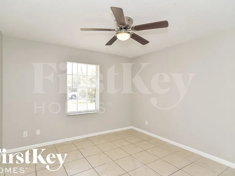1204 NW 5th St — Photo 12