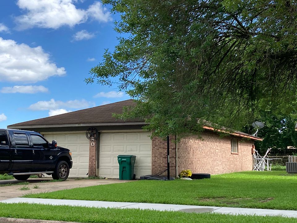 2nd image of 4806 Yellowstone Dr