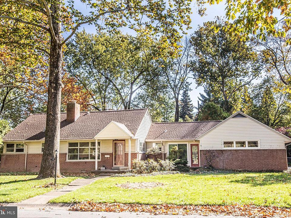 1st image of 1734 Parkside Dr S