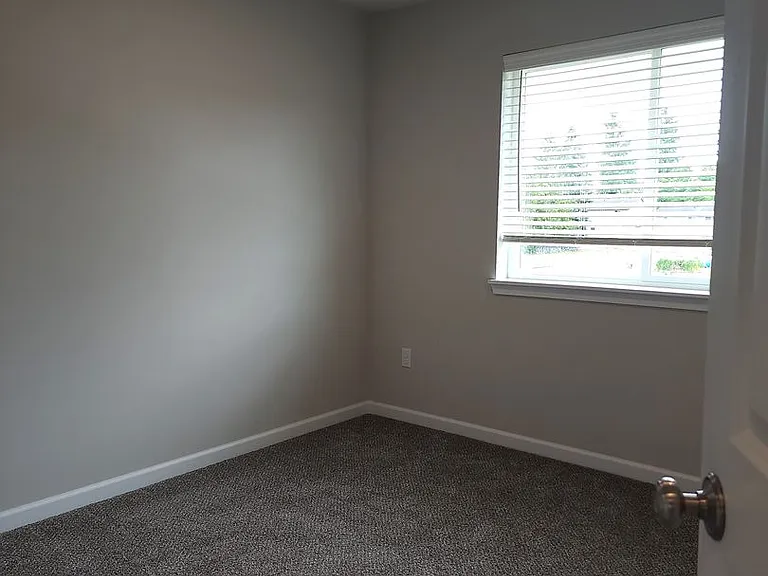 15717 View Dr SE — Photo 35