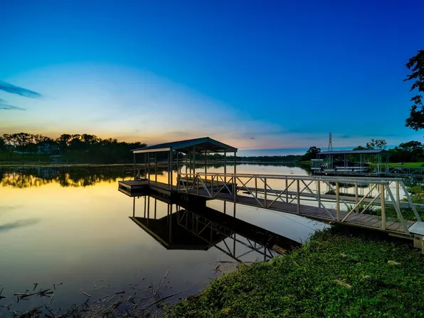 1096 Lock 4 Rd, Gallatin, TN 37066