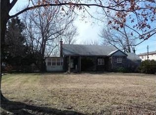 615 S Harrison St, Olathe, KS 66061