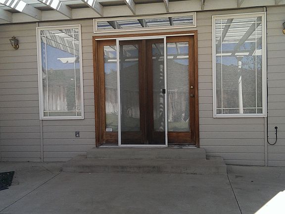 4th image of 573 Melonie Ln