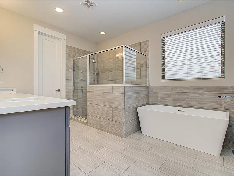 3516 Bastrop St — Photo 13