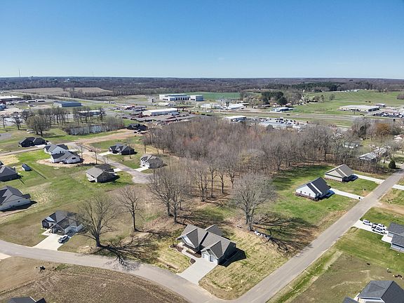 3rd image of 261 Ayly Estates Dr