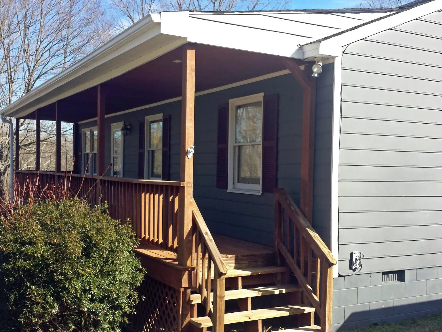 3 bed, 1.5 bath, 1080 sqft, $1,990 — Photo 2