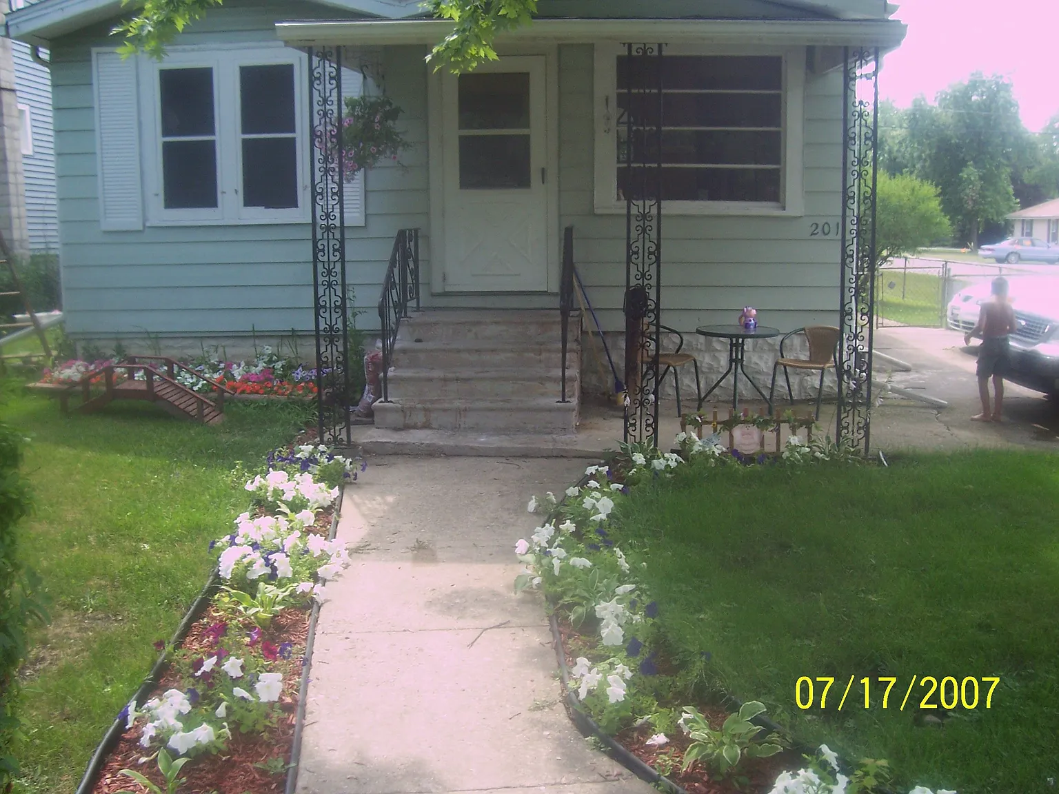 201 Anderson Ave photo 1