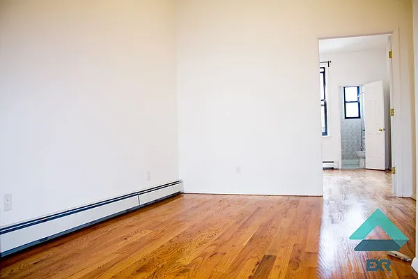 Rented by EXR | media 6