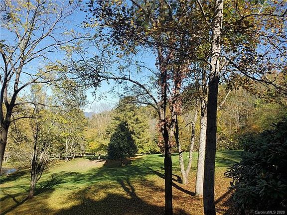 3rd image of 109 Saranac Ln