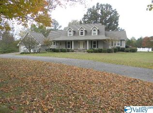 136 Peck Mountain Rd, Eva, AL 35621
