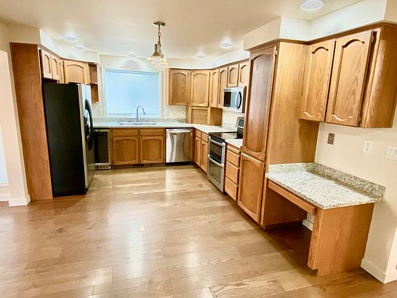 4th image of 2607 SE Blairmont Dr