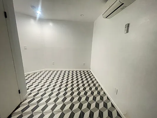 Rented by Compass | media 12