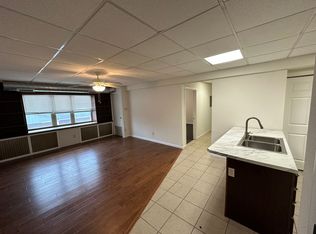 811 W Springfield Ave, Champaign, IL 61820