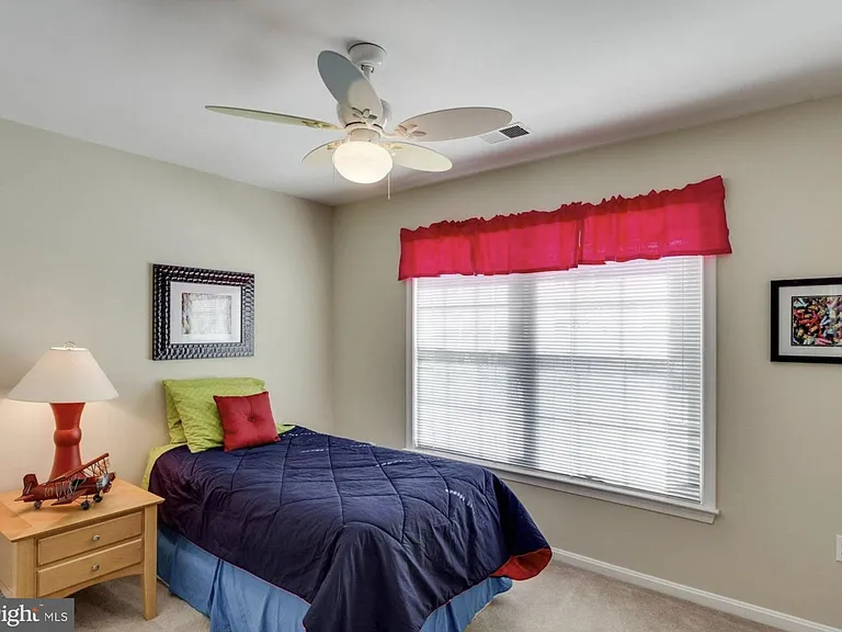 5511 Village Center Dr — Photo 8