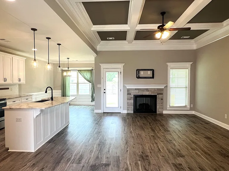 531 Edgarton Way — Photo 3