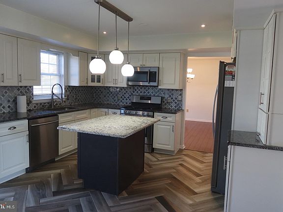 4th image of 4581 Green Tree Rd