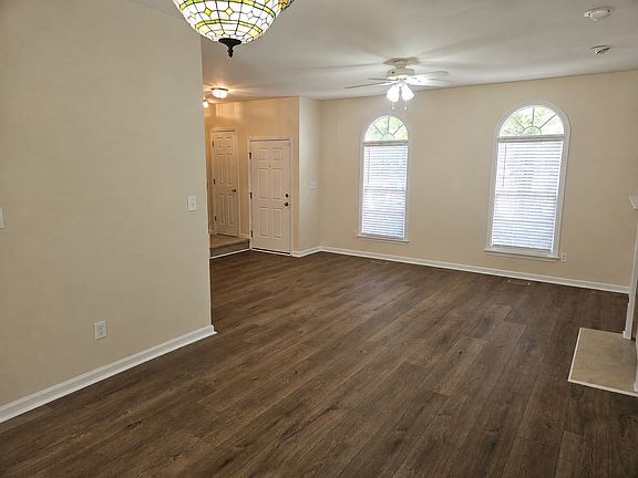 4th image of 5601 Picnic Rock Ln