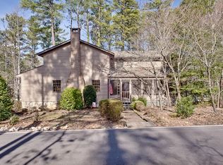 2 Beach Ct, Salem, SC 29676